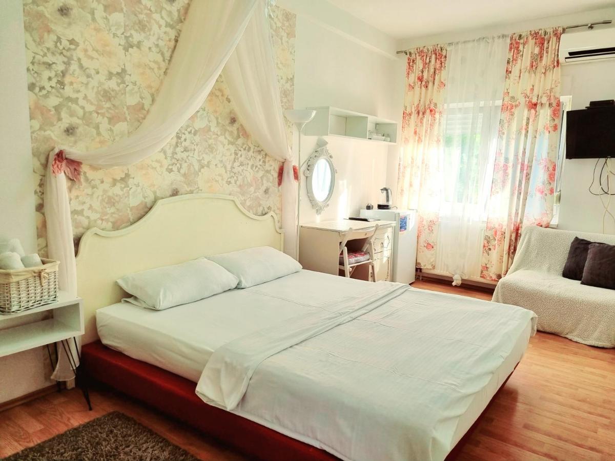 Rooms Villa Luigi Pančevo Dış mekan fotoğraf